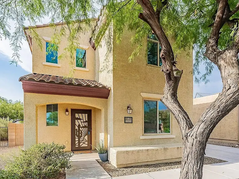 10561 E Willow Shade Pl — Photo 1
