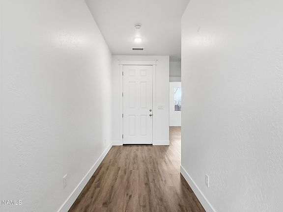 3rd image of 11820 Pegasus Rd