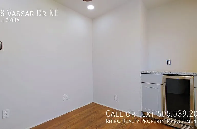 808 Vassar Dr NE — Photo 20