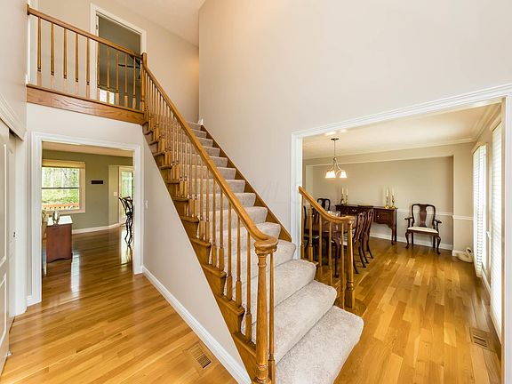 3rd image of 7353 Earlsford Dr
