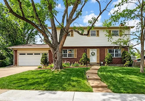 10029 Dodge Dr Photo 1