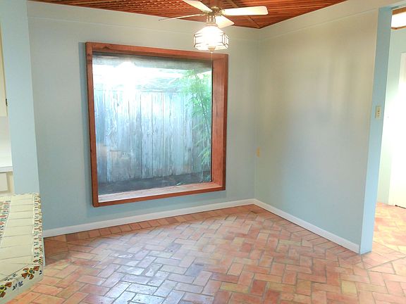 5th image of 330 Louisiana Ave