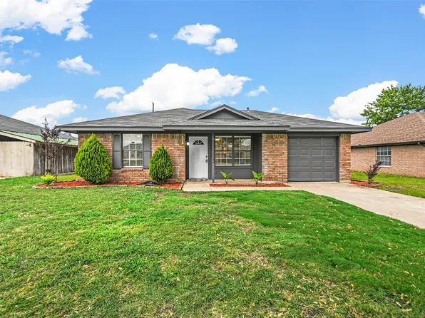 904 Loganwood Dr, Royse City, TX 75189