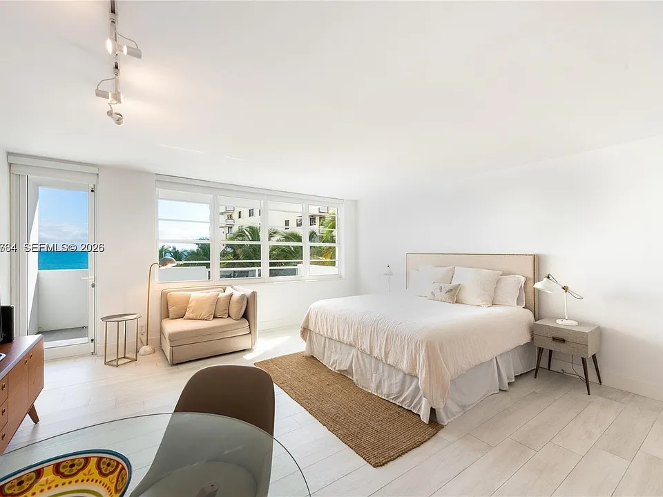 100 Lincoln Rd #619