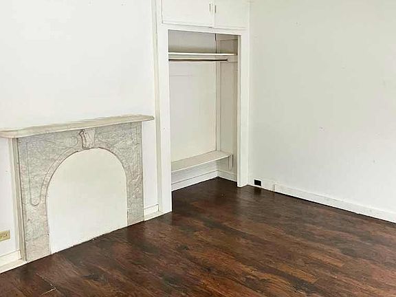 2nd image of 166 Essex St #168