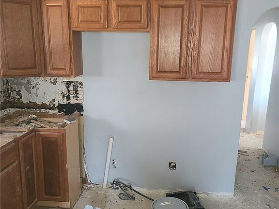 2nd image of 6171 Forestdale Ave