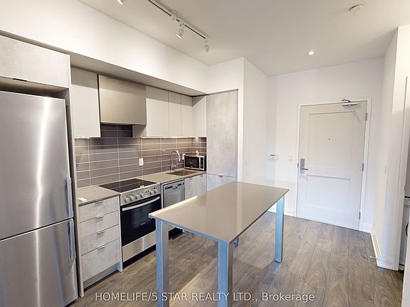 4th image of 26 Gibbs Rd #215