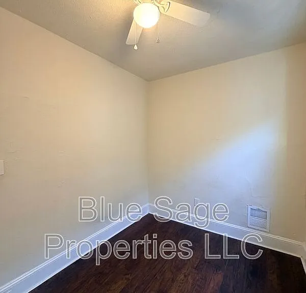 758 Saville Ave — Photo 18