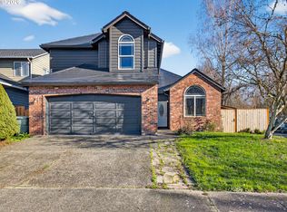 1686 SE 74th Ave, Hillsboro, OR