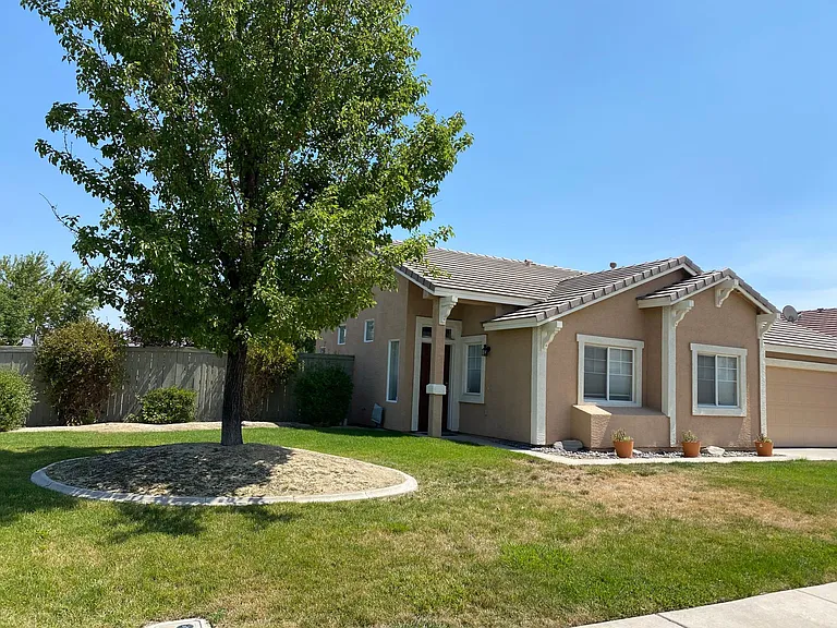 10610 Vista Bella Ln — Photo 1