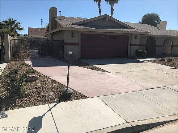2nd image of 3151 Cadbury Dr