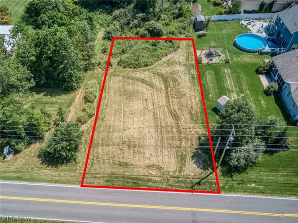 1808 Sandy Lake Rd, Ravenna, OH 44266