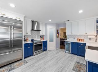 15 Hillcrest Ct S, Roanoke, TX 76262