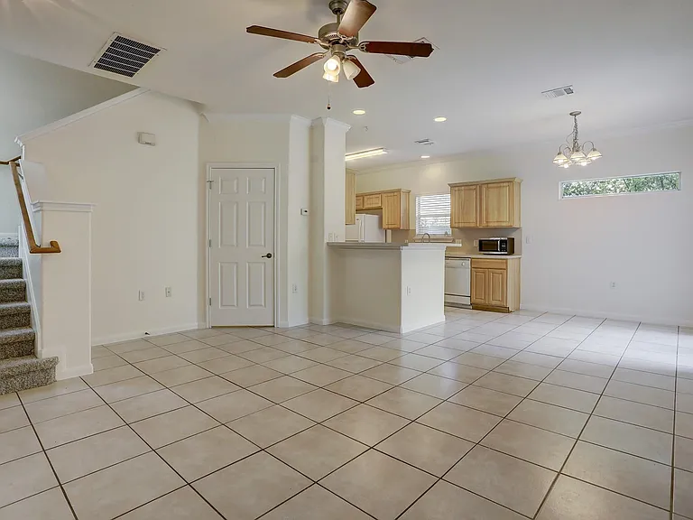 308 Blackson Ave #A — Photo 2