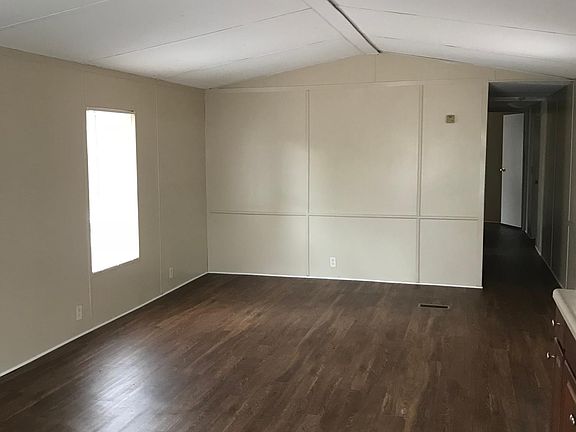 2nd image of 2030 Black Cir
