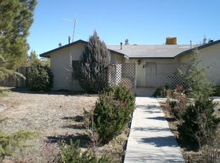 9771 Zephyr Ct, Apple Valley, CA 92308