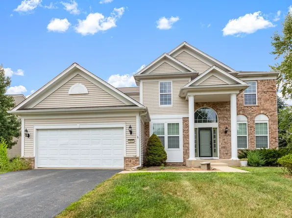 1545 Coral Dr, Yorkville, IL 60560