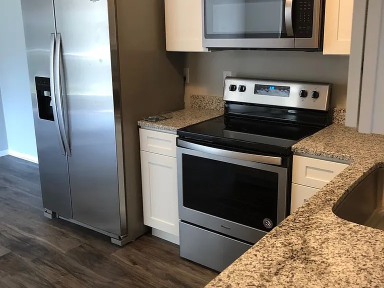 3331 N Valleyview Dr — Photo 13