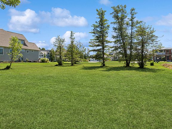 5th image of 7161 Windcliff Dr #9