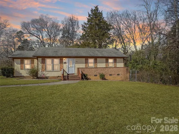 6531 Rosecran Dr, Charlotte, NC 28215