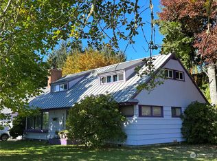 551 G St, Forks, WA 98331