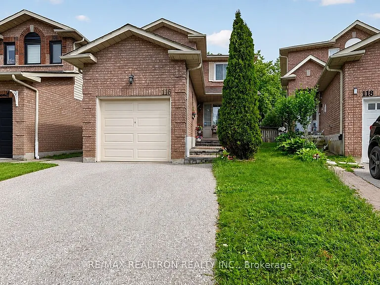 116 Andona Cres — Photo 2