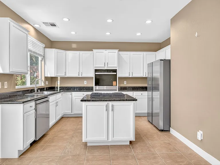 11757 Del Sur Ave — Photo 11