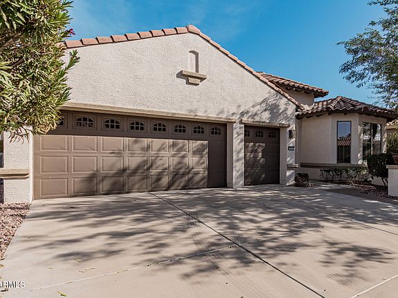 4th image of 2475 N 163RD Drive