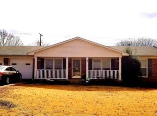 1006 Ridge Ave, Tuscumbia, AL 35674