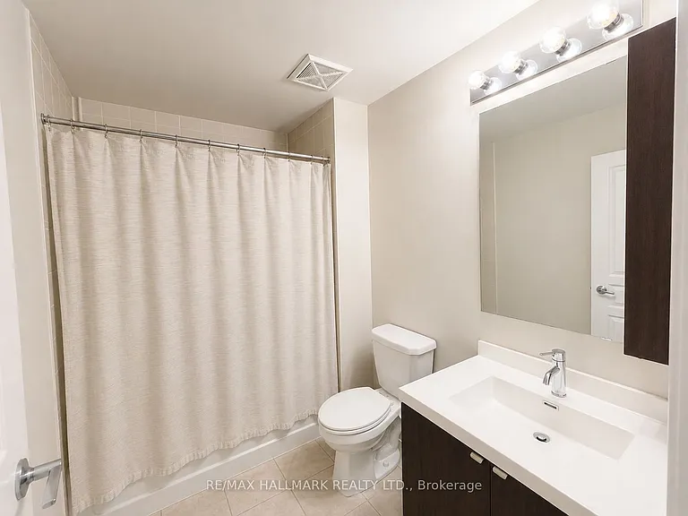352 Front St W #103 — Photo 10