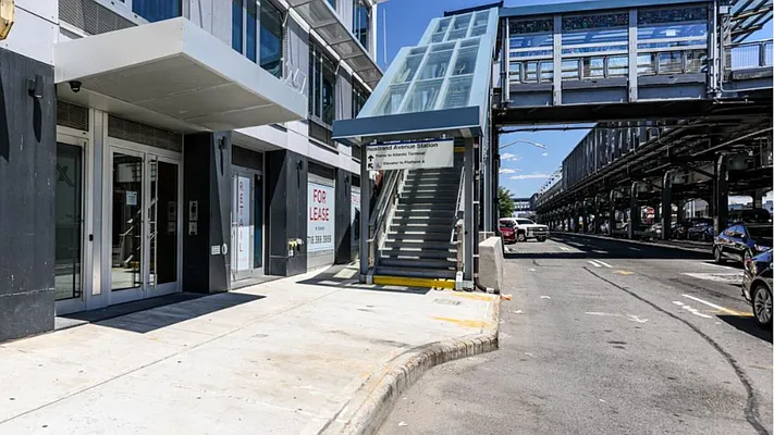 Rented by Nooklyn NYC LLC | media 17