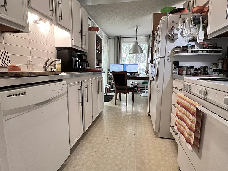 4921 SE 71st Ave #1 — Photo 10