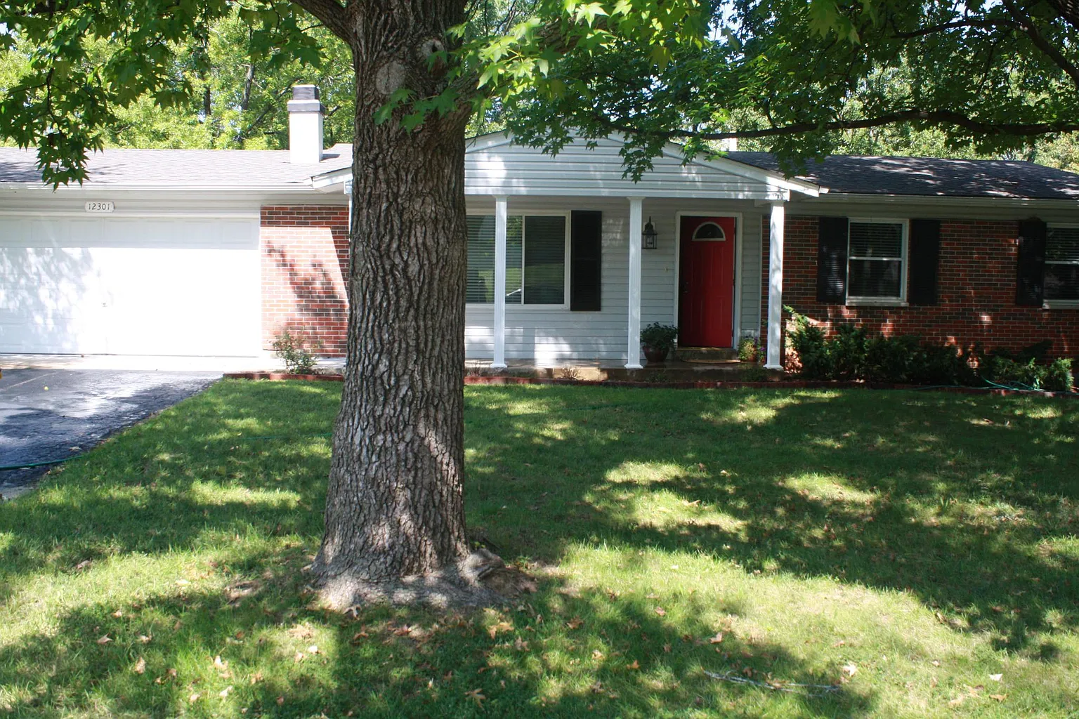 12301 Francine Dr photo 1