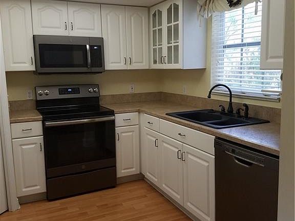 5th image of 27290 Johnson St