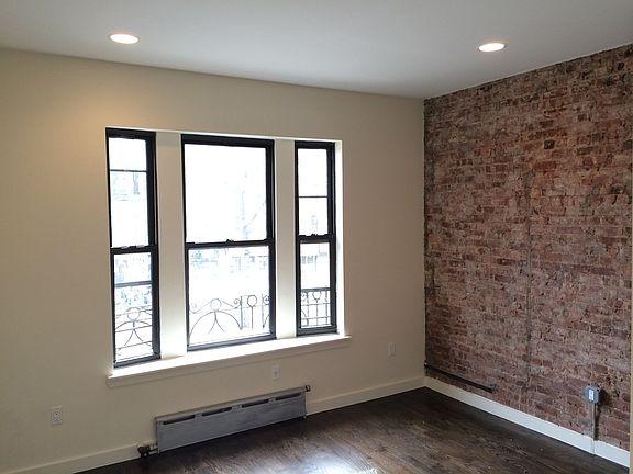 5th image of 3671 Broadway APT 37