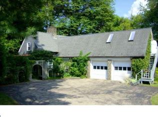 715 Cherry Cir, Wynnewood, PA 19096