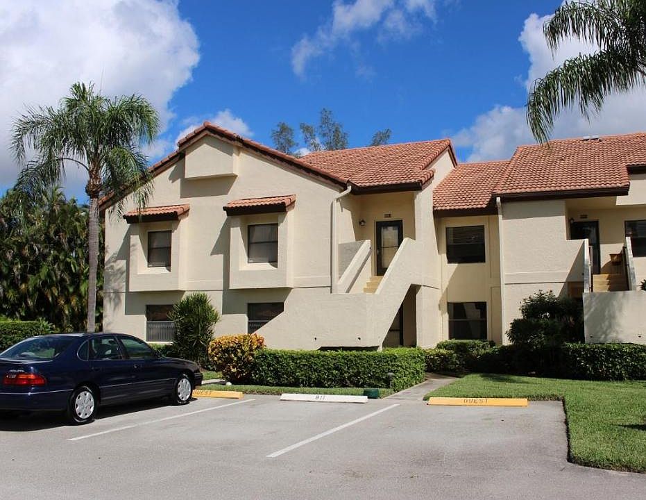 1st image of 5951 Parkwalk Dr #5951