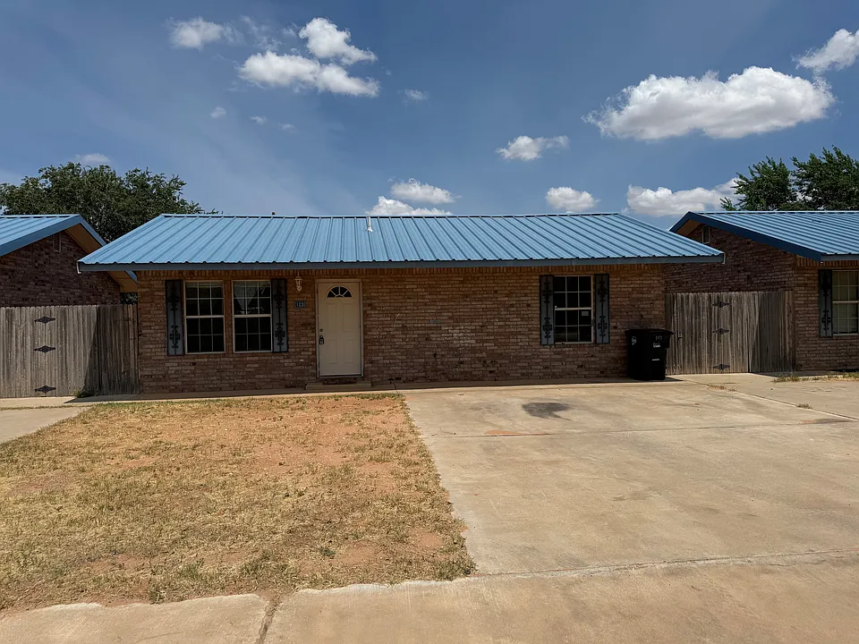 103 Blue Dr