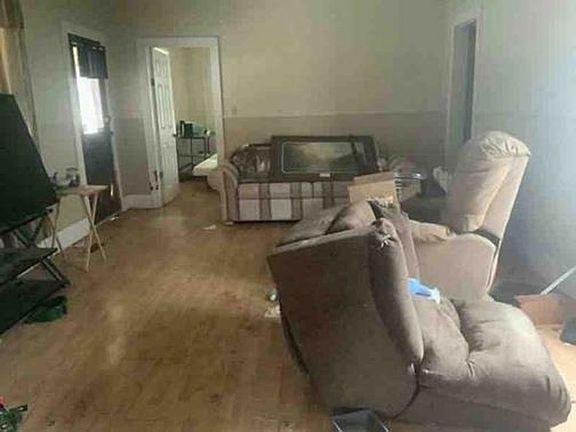 Additional Living Room