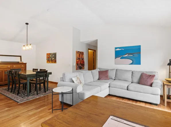 2184 Hammond Place Ctr, Traverse City, MI 49686