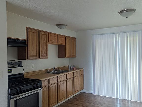 4th image of 464 Smith St #Ellk464-2