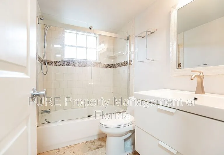 454 Fairways Cir #B204 — Photo 17