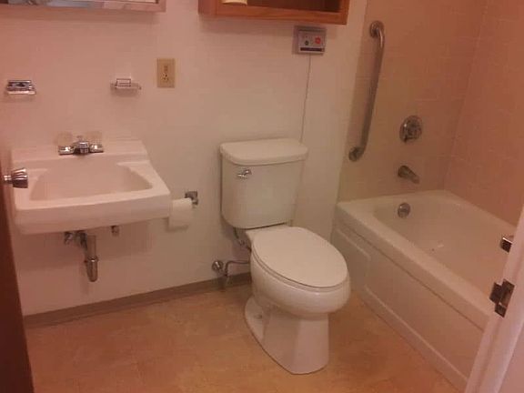 5th image of 164 Hill St #D628fd230