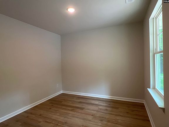 2nd image of 1031 Pineland Dr