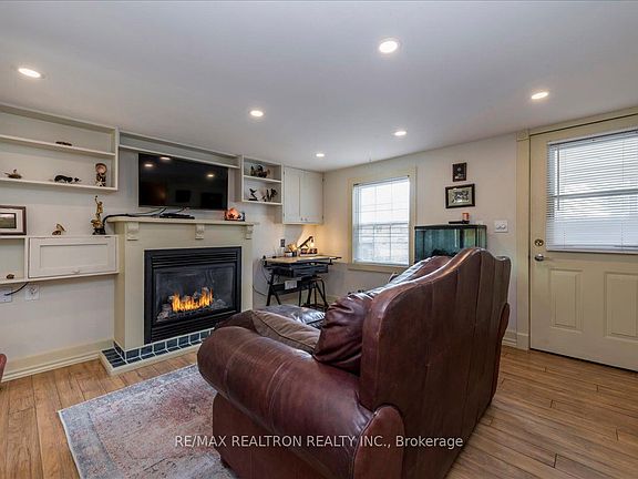 4th image of 3322 Pleasant Rd