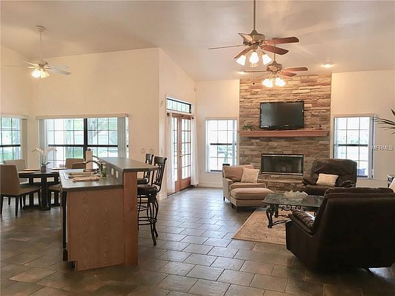 4th image of 2231 Steffanie Ct