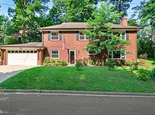 2420 N Taylor St, Arlington, VA 22207