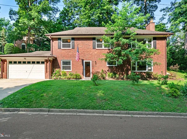 2420 N Taylor St, Arlington, VA 22207