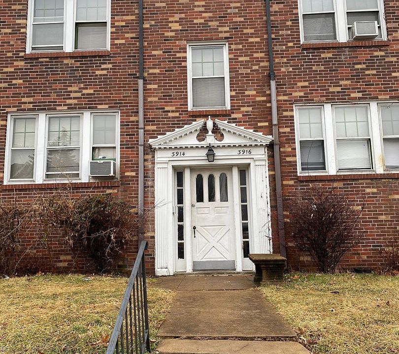 1st image of 3914 Chippewa St #2E