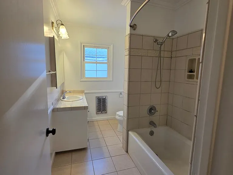 11324 Whitley St — Photo 17